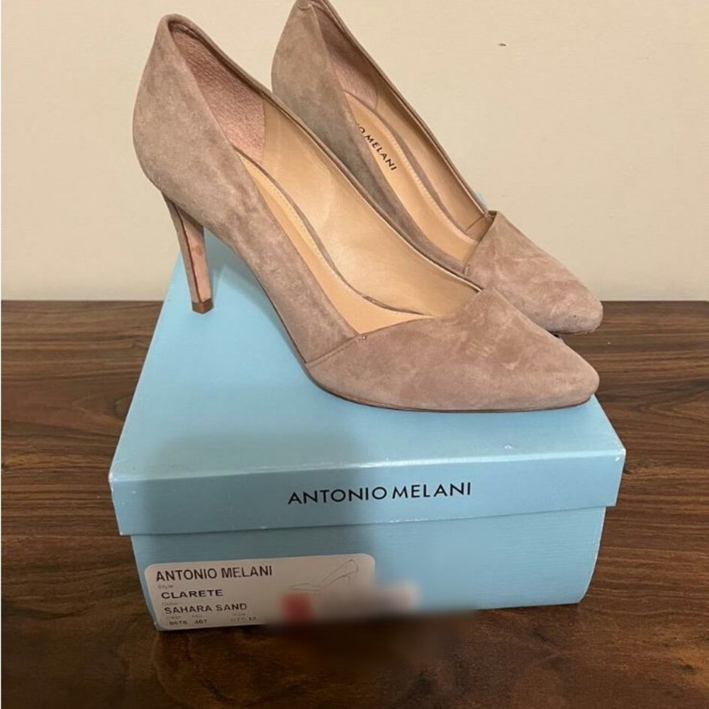 Antonio Melani Clarete suede pumps